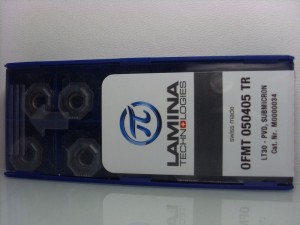 Lamina round carbide milling inserts for indexable face milling cutters